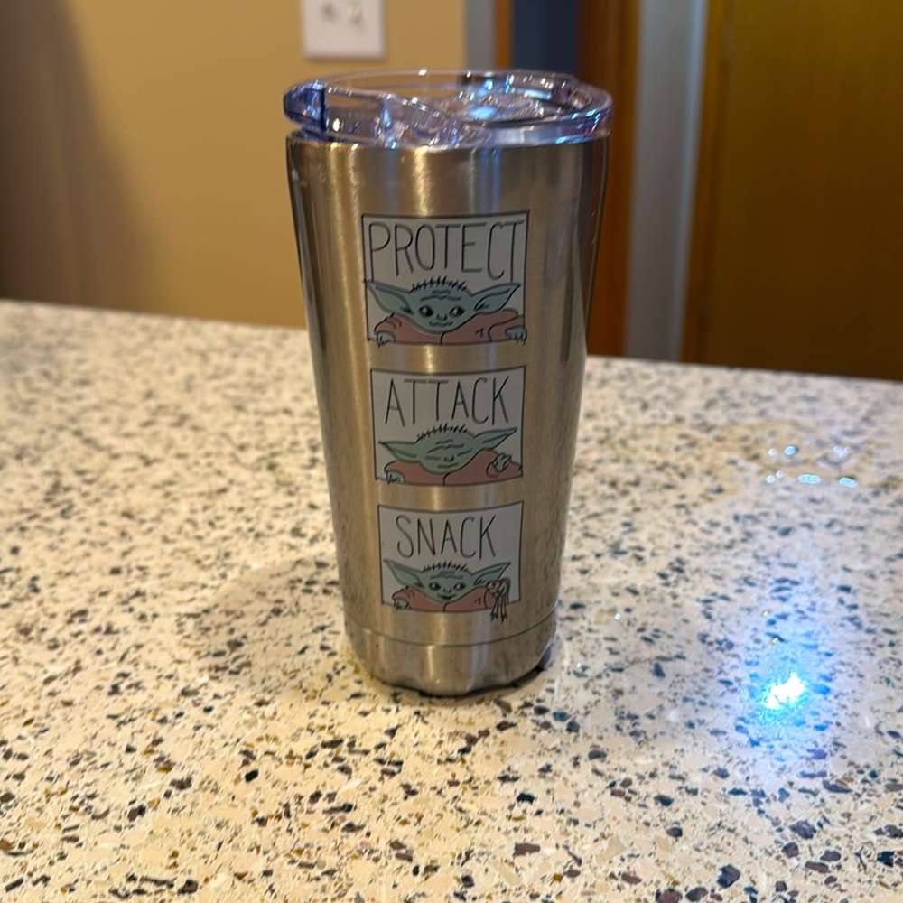 Yoda-Insulated coffee/tea/beverage